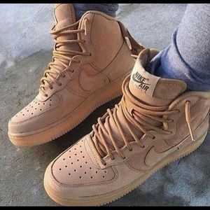 Nike Air Force 1.